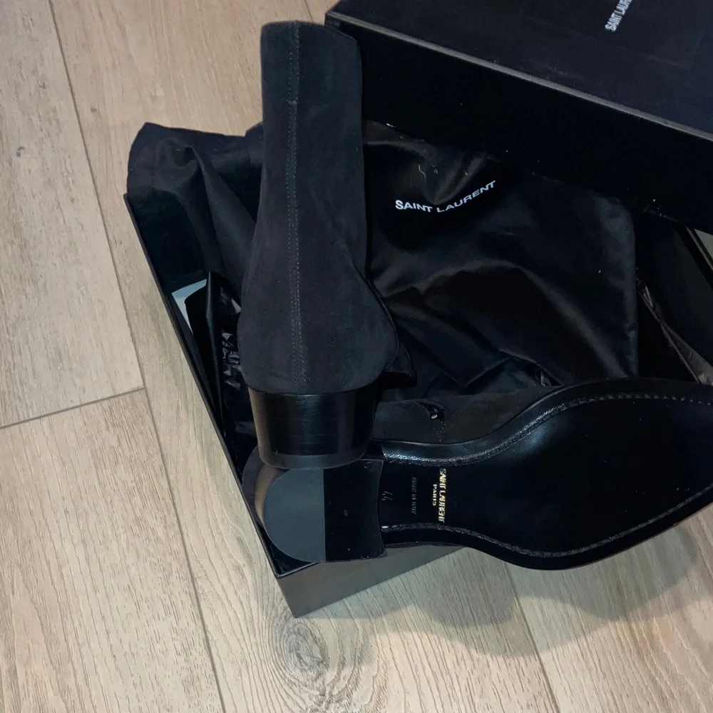 Saint Laurent Paris Black Suede Ankle Boots - Picture 5 of 5